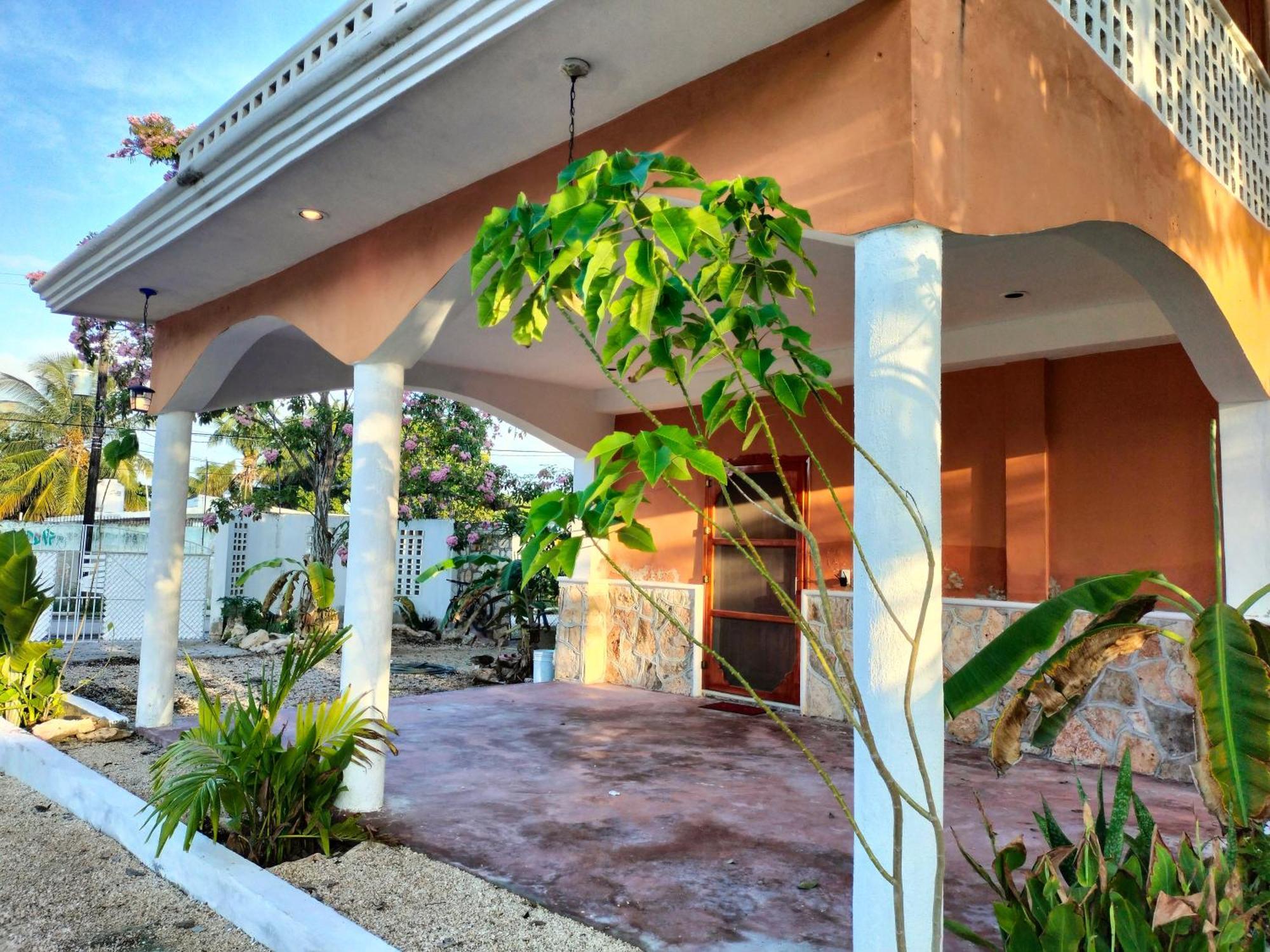 Casa En Villa Gabriela Celestun Exterior foto